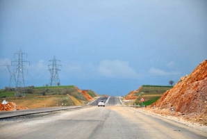 	بزرگراه کربلا با تامین اعتبار تاپایان امسال به بهره برداری می رسد 