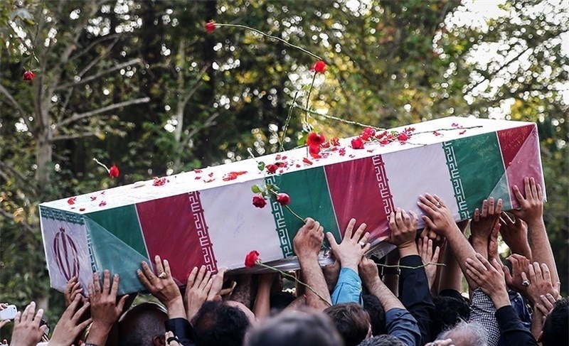 	تشییع پیکر جان باخته حادثه تروریستی شهرستان دالاهو در اسلام آباد غرب 