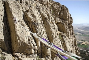 سنگ اعتبار پیش پای سنگ نوردان/ لغوجشنواره جهانی سنگ نوردی«بیستون»