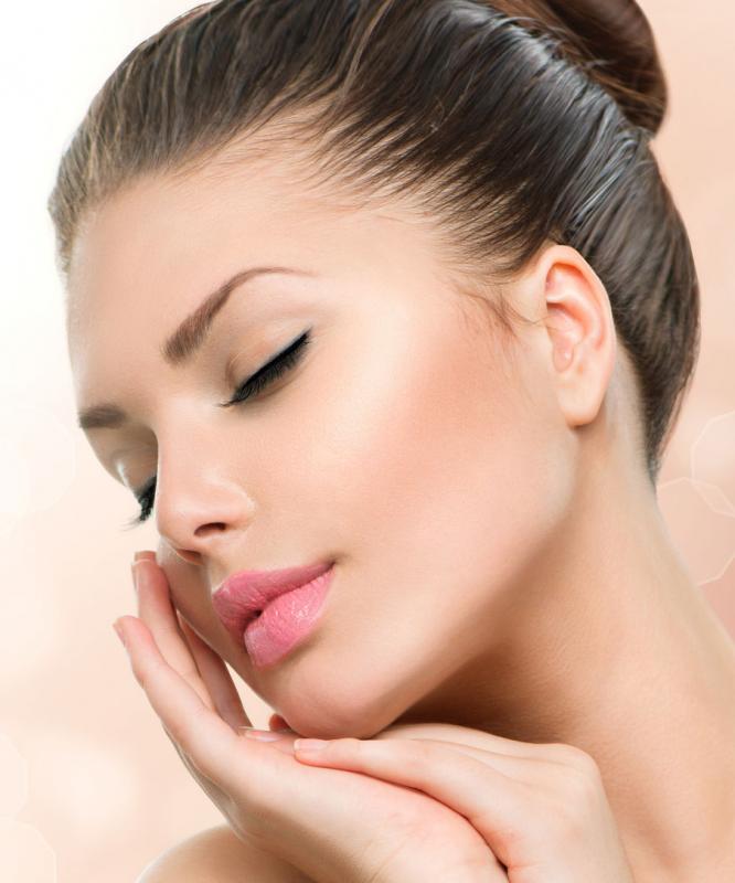  6 مشکل رایج خشکی پوست 