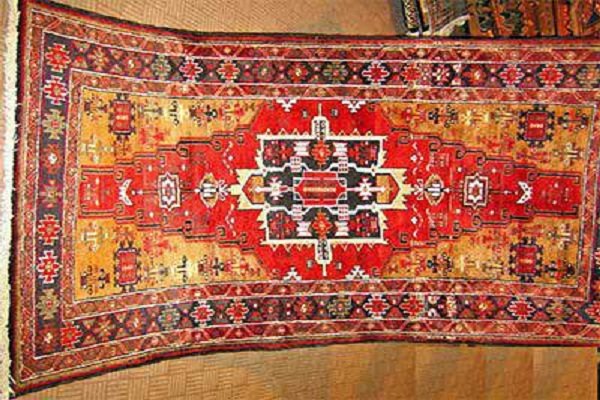 قالیبافی سیستان ظرفیتی برای خروج از بحران/نقشه و رنگ ها به روز شد قالیبافی سیستان ظرفیتی برای خروج از بحران/نقشه و رنگ ها به روز شد