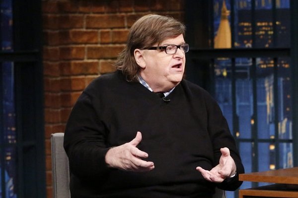 مایکل مور از مبارزه با ترامپ گفت/ او ورود مسلمانان را منع میکند مایکل مور از مبارزه با ترامپ گفت/ او ورود مسلمانان را منع میکند