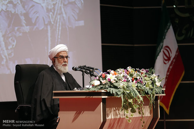 تهدیدهای آمریکا نشانه ناتوانی است/ لزوم حفظ میراث قم تهدیدهای آمریکا نشانه ناتوانی است/ لزوم حفظ میراث قم