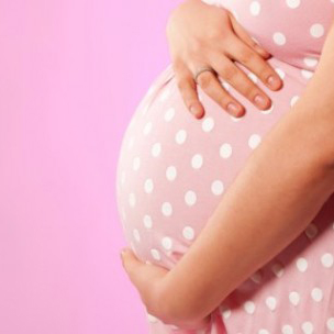  آیا خانم های باردار می توانند به مسافرت بروند؟ 