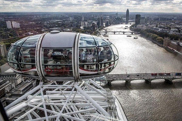 پلیس انگلیس ۲ مرکز تفریحی را پس از کشف بمب تخلیه کرد پلیس انگلیس ۲ مرکز تفریحی را پس از کشف بمب تخلیه کرد