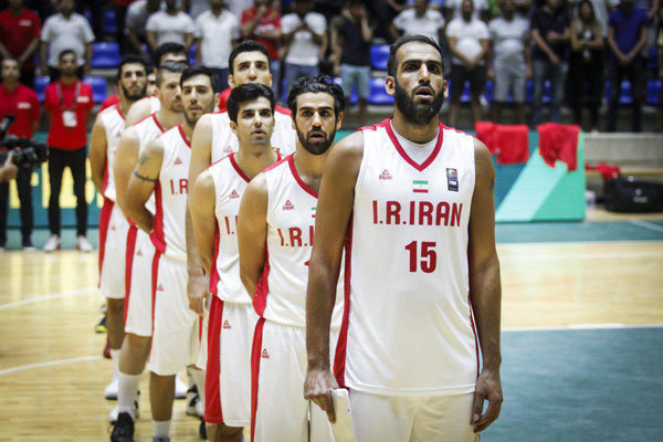 تیم ملی بسکتبال با شکست میزبان راهی نیمه نهایی شد