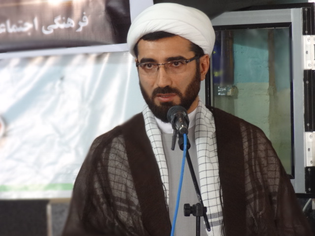 آمریکا طاغوت زمان است / حضور در مراسم عزاداری امام حسین(ع) توفیق الهی است