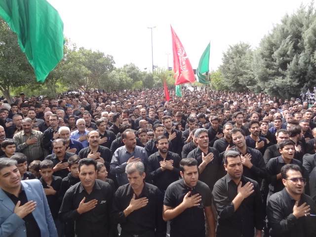 	مراسم تاسوعای حسينی در صحنه برگزار شد 