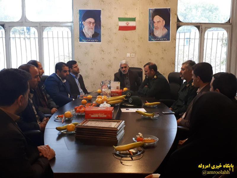 فرمانده ناحیه سپاه شهرستان صحنه با اعضاء شورای شهر صحنه دیدار کرد فرمانده ناحیه سپاه شهرستان صحنه با اعضاء شورای شهر صحنه دیدار کرد