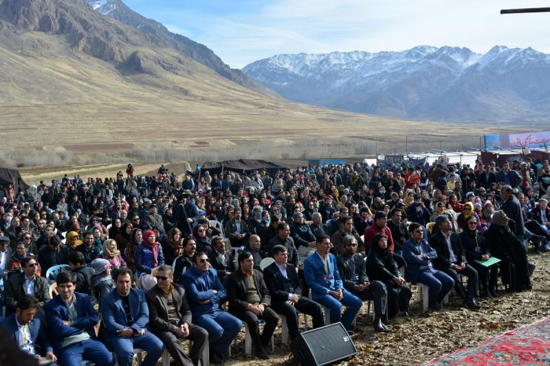 جشنواره " گلاریژان " در روستای هالان شهرستان صحنه برگزار شد جشنواره " گلاریژان " در روستای هالان شهرستان صحنه برگزار شد