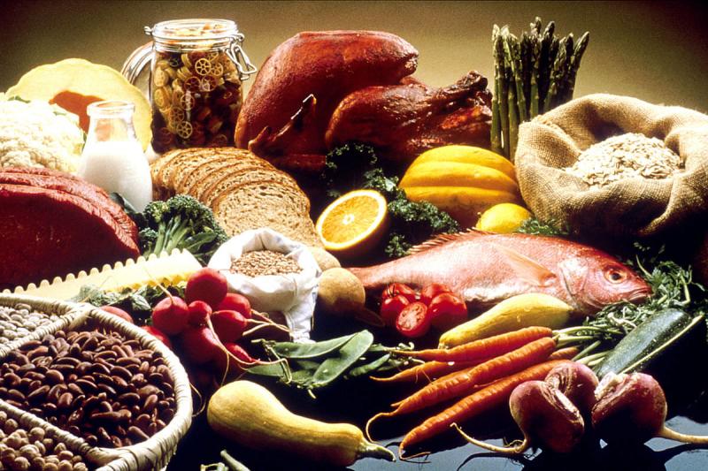 بررسی ۹ شایعهٔ رایج درباره تغذیه بررسی ۹ شایعهٔ رایج درباره تغذیه