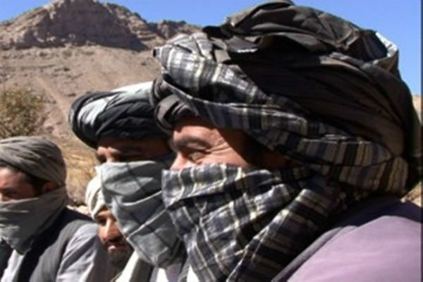 سفر هیأتی از دفتر سیاسی طالبان در قطر به پاکستان سفر هیأتی از دفتر سیاسی طالبان در قطر به پاکستان