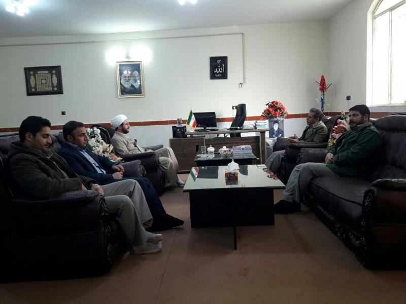 پرسنل اداره محیط زیست صحنه با امام جمعه این شهرستان دیدار کردند + تصویر پرسنل اداره محیط زیست صحنه با امام جمعه این شهرستان دیدار کردند + تصویر