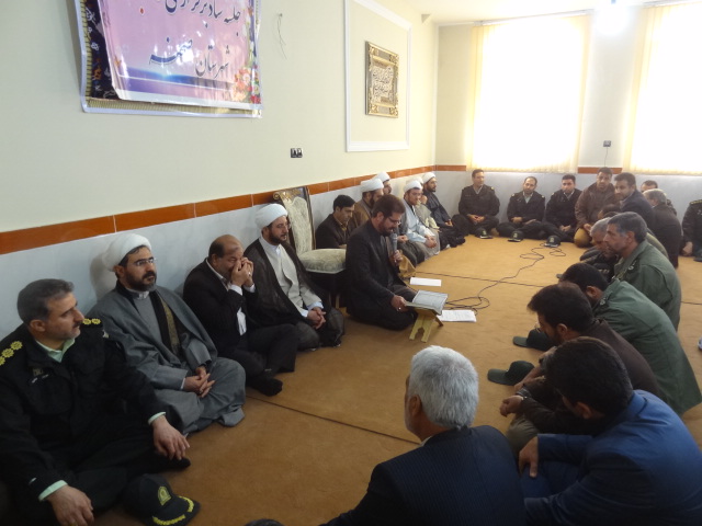 جمعی از مسئولین ادارات با امام جمعه شهرستان صحنه دیدار کردند