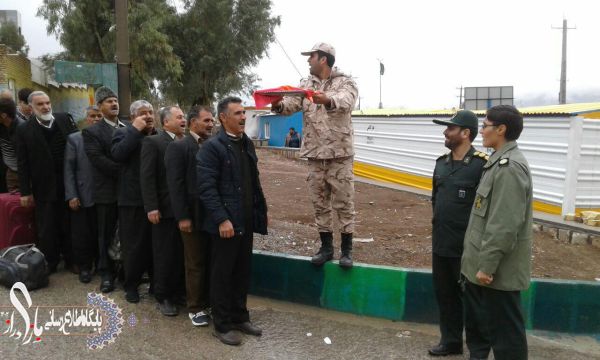 اعزام دومین کاروان خانواده های ایثارگران سرپل ذهاب به آستان قدس رضوی در قالب طرح معسرین 