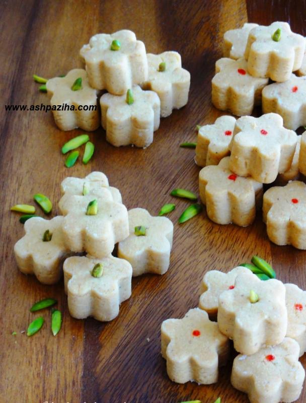 طرز تهیه شیرینی نخودچی طرز تهیه شیرینی نخودچی