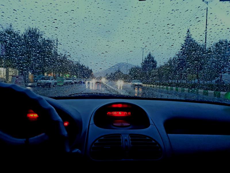 اوایل روز دوشنبه، در بعضی ساعات افزایش ابر و وزش باد نسبتاً شدید پیش بینی می شود