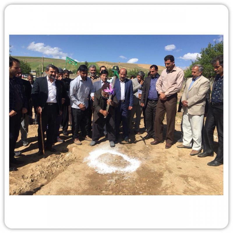 مسجد امام حسین (ع) در روستای چراغ آباد بخش دینور کلنگ زنی شد