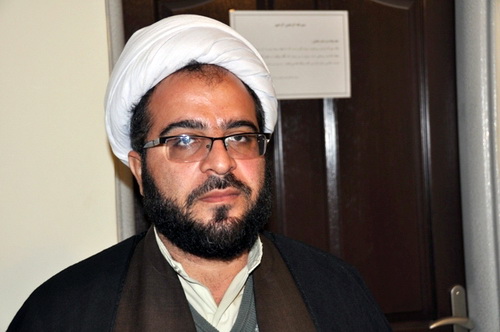  شرکت ۱۲۰ طلبه جدید حوزه کرمانشاه در دوره میثاق طلبگی مدرسه علمیه امیرالمومنین(ع) شهرستان صحنه 