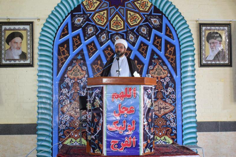 دشمن برای تضعیف مردم کشور دست به جنگ تمام عیار اقتصادی زده است دشمن برای تضعیف مردم کشور دست به جنگ تمام عیار اقتصادی زده است