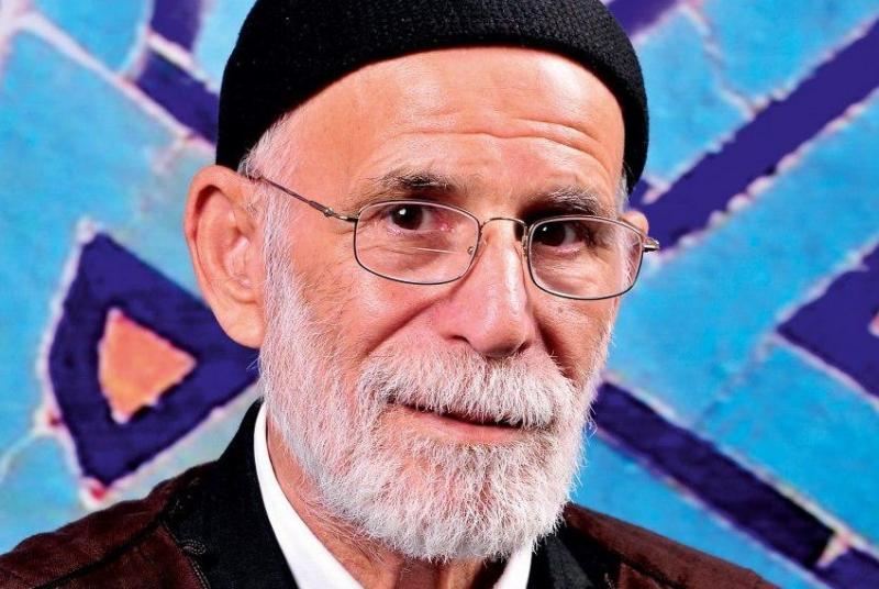 نهضت امام حسین را اشک نگه داشته است/ انقلاب ما با عاشورا پیروز شد