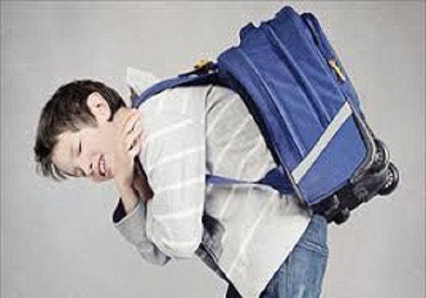 استفاده از کیفهای سنگین عامل انحراف ستون فقرات دانشآموزان استفاده از کیفهای سنگین عامل انحراف ستون فقرات دانشآموزان