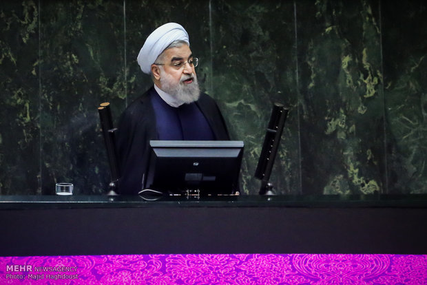آمریکا ازتوانمندی ایران می‌ترسد/ ملت با استقامت بیشتر خواهدایستاد