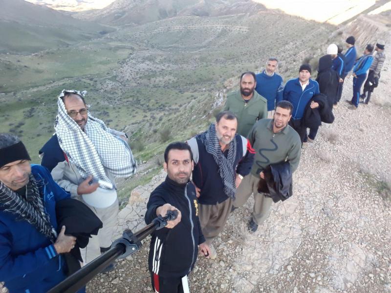 جمعی از پایوران سپاه صحنه به ارتفاعات مطلع الفجر صعود کردند
