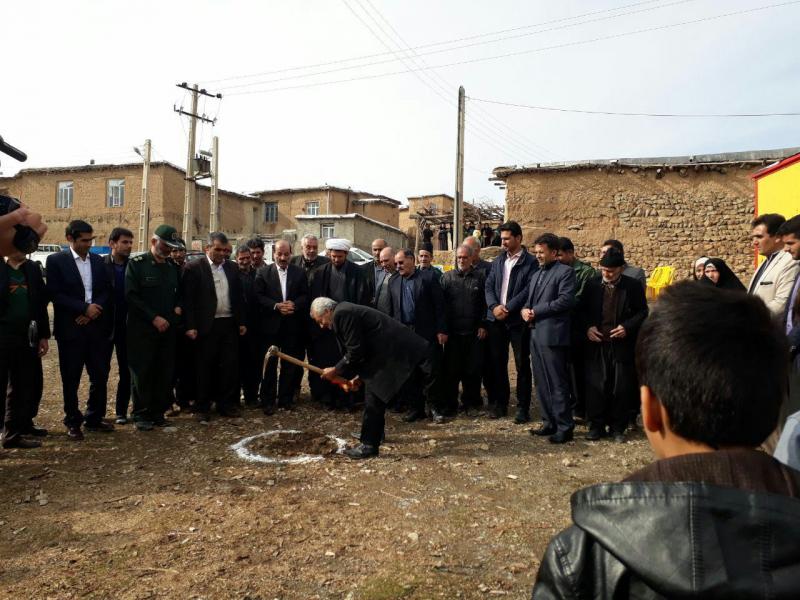 مراسم کلنگ زنی مدرسه دو کلاسه بخش دینور انجام شد + عکس مراسم کلنگ زنی مدرسه دو کلاسه بخش دینور انجام شد + عکس