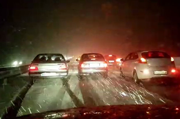 امدادرسانی به ۴۶۶۰ هموطن گرفتار در برف و کولاک امدادرسانی به ۴۶۶۰ هموطن گرفتار در برف و کولاک