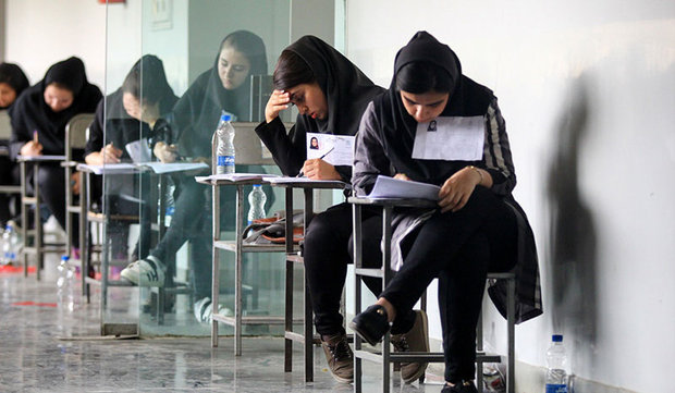 مهلت شرکت در کنکور ۹۸ تمدید شد/ ثبت نام ۸۳۲ هزار نفر