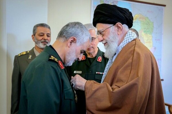 خشم رژیم صهیونیستی از اعطای نشان «ذوالفقار» به سردار سلیمانی 