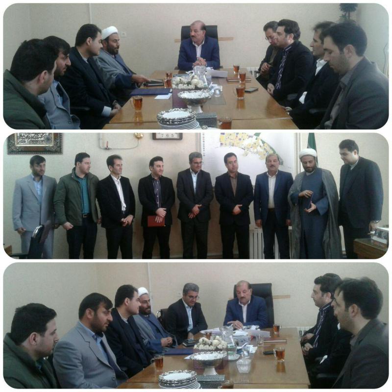 جلسه تودیع و معارفه رئیس اداره کار شهرستان صحنه برگزار شد جلسه تودیع و معارفه رئیس اداره کار شهرستان صحنه برگزار شد