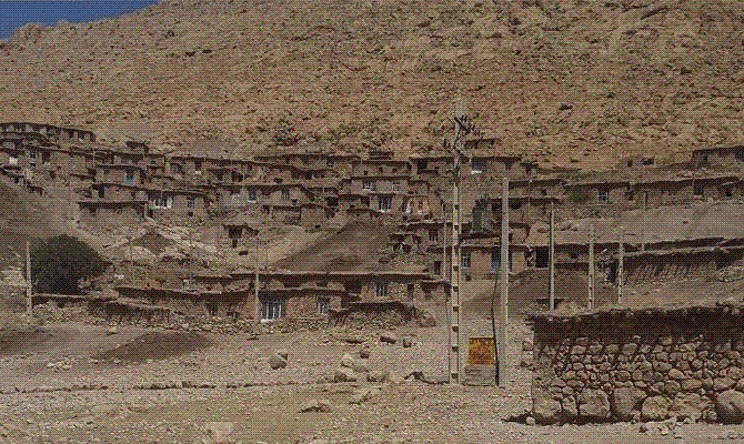 روستای کری زاغه دینور جا به جا می شود