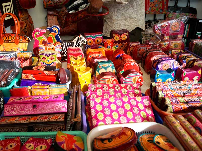 بازارچه دائمی صنایع دستی صحنه تیر ماه سال جاری عملیاتی می گردد