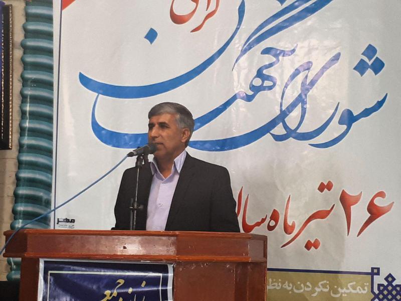  دشمن با نفوذ در بین افراد تاثیر گذار به دنبال استعمارگری است 