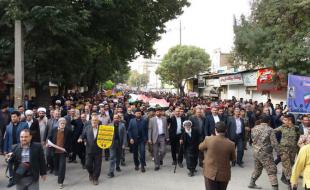 خروش خشم کرمانشاهیها بر سر ایادی استکبار خروش خشم کرمانشاهیها بر سر ایادی استکبار