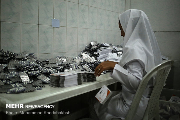 استدلال موافقان و مخالفان تولید دارو با ارز آزاد/سرنوشت قیمت دارو