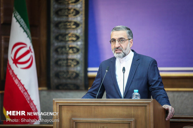 مردم خشونت‌گران را به دستگاه قضایی معرفی کنند