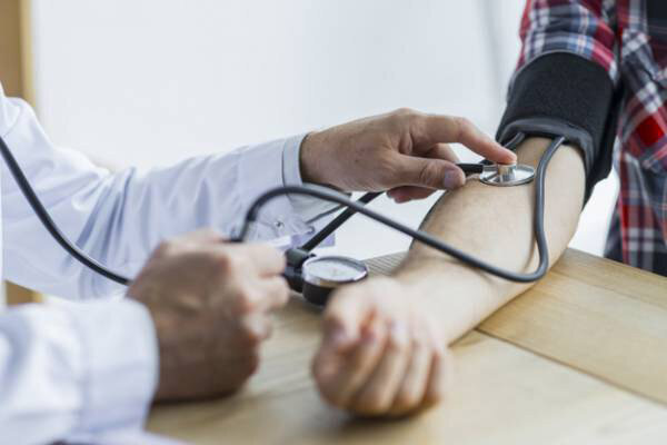 ارتباط کار زیاد و افزایش ریسک فشارخون بالا ارتباط کار زیاد و افزایش ریسک فشارخون بالا