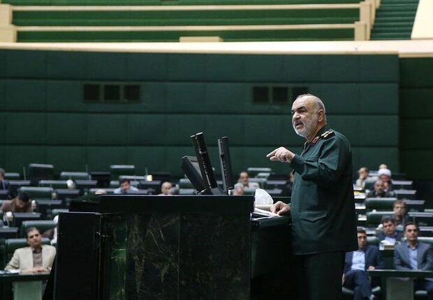 حمایت یکپارچه اصلاح‌طلبان و اصولگرایان از سپاه پاسداران