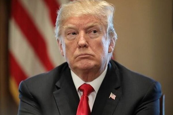 ترامپ از تلاش کنگره برای محدود کردن اختیارات جنگی خود انتقاد کرد