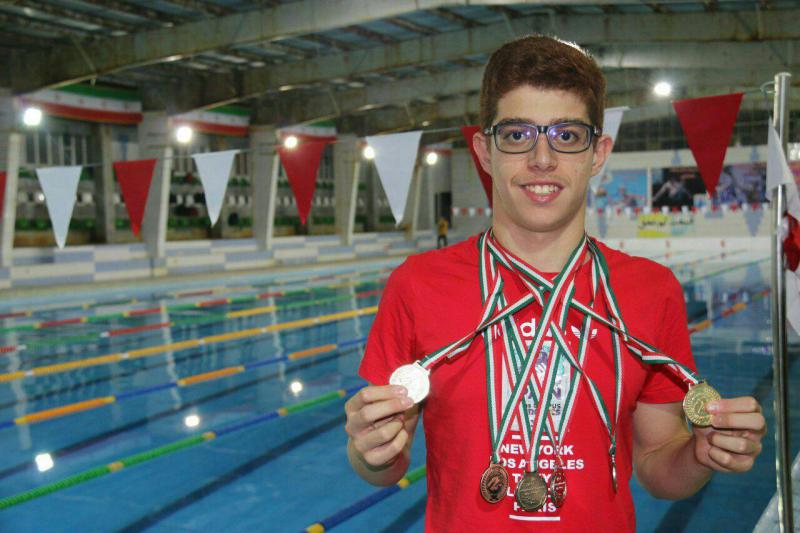 کسب 6 مدال رنگارنگ توسط شناگر صحنه ای در مسابقات کشوری