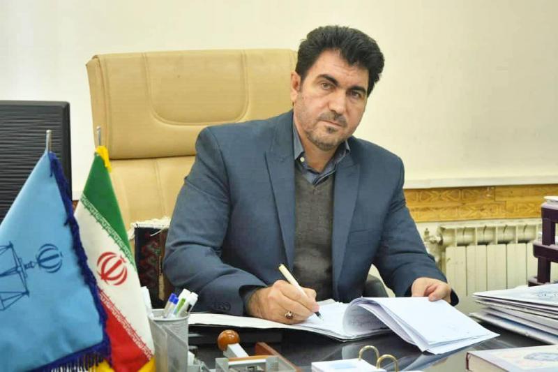 اصناف غیر ضروری شهرستان صحنه تا 15 فروردین ماه تعطیل است