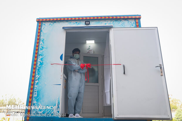 رونمایی از دستگاه تست سیار کرونا توسط بسیج