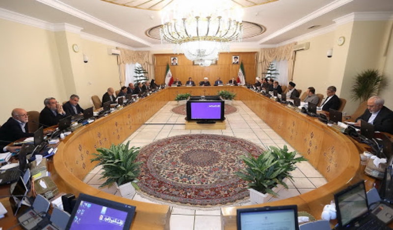  سوءمدیریت دولت تکمیل کننده پازل دشمن برای افزایش فشار بر مردم است