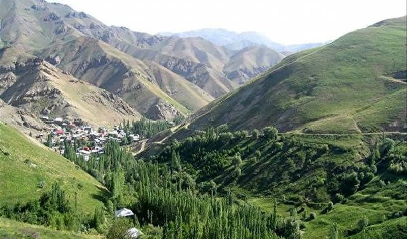  مهاجرت معکوس و افزایش درآمد روستاییان با اجرای طرح گرمسیری/ خیز بلند کرمانشاه برای باغات مدرن