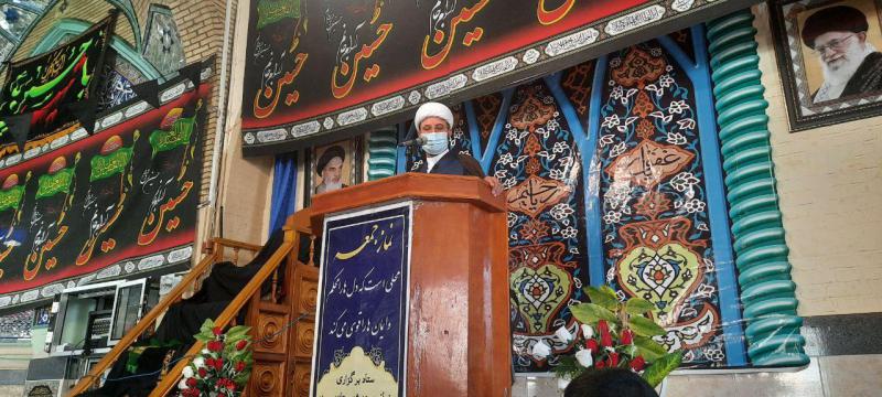 مسئولین ما باید مطیع امر رهبری باشند 