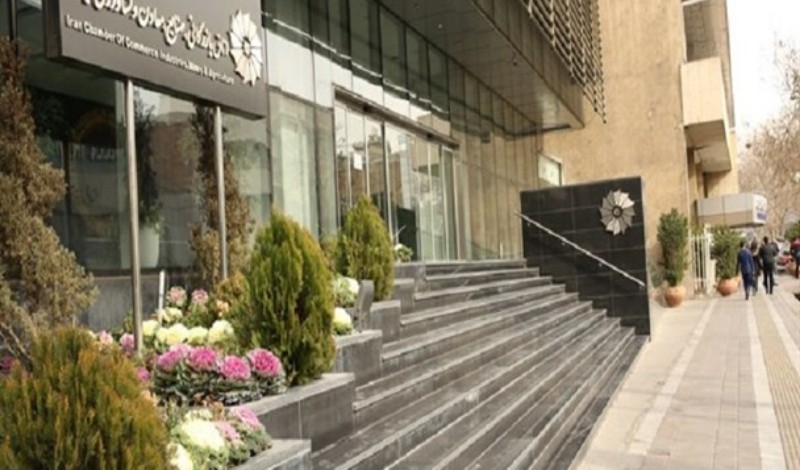  منتخبان اتاق‌ بازرگانی بخشی از پازل چیده شده دولتی‌ها هستند/ افراد برای استفاده از رانت دنبال تصاحب صندلی‌های اتاق‌اند