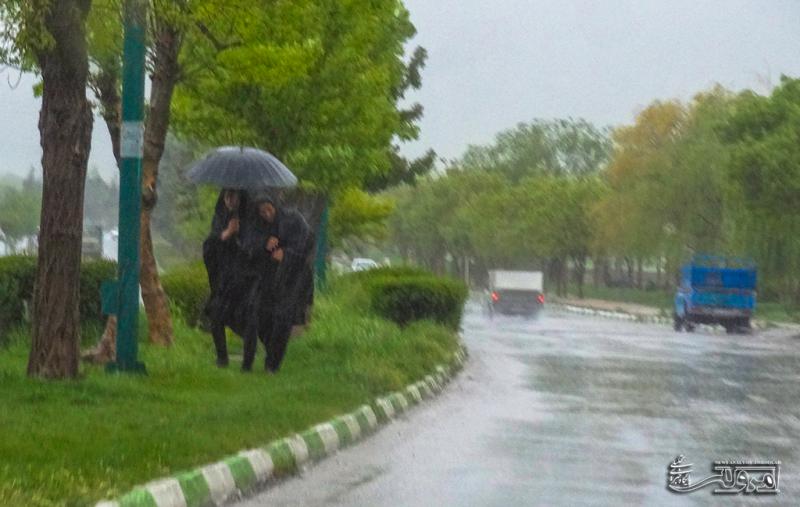 میزان بارش ۲۴ ساعته در صحنه  ۲۴.۳ میلیمتر بوده است 